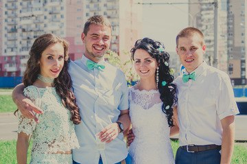 Глеб, ореховая обрезная доска